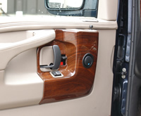 2-Way Dome Tweeters in Door Pods