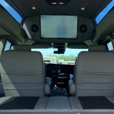 32" QLED 4K UHD Smart TV with Apple TV/Airplay, Amazon Alexa, Google Assistant...